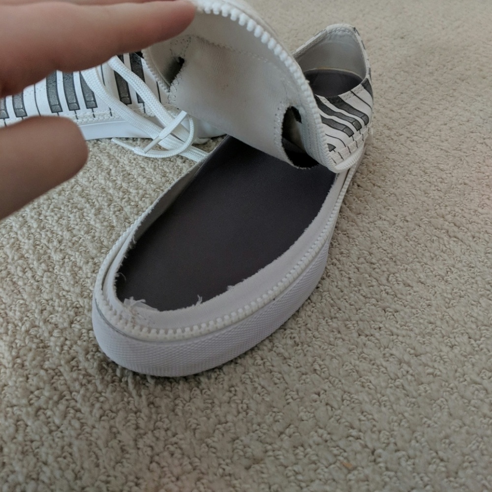 Piano Sneakers - Picture 3 of 3